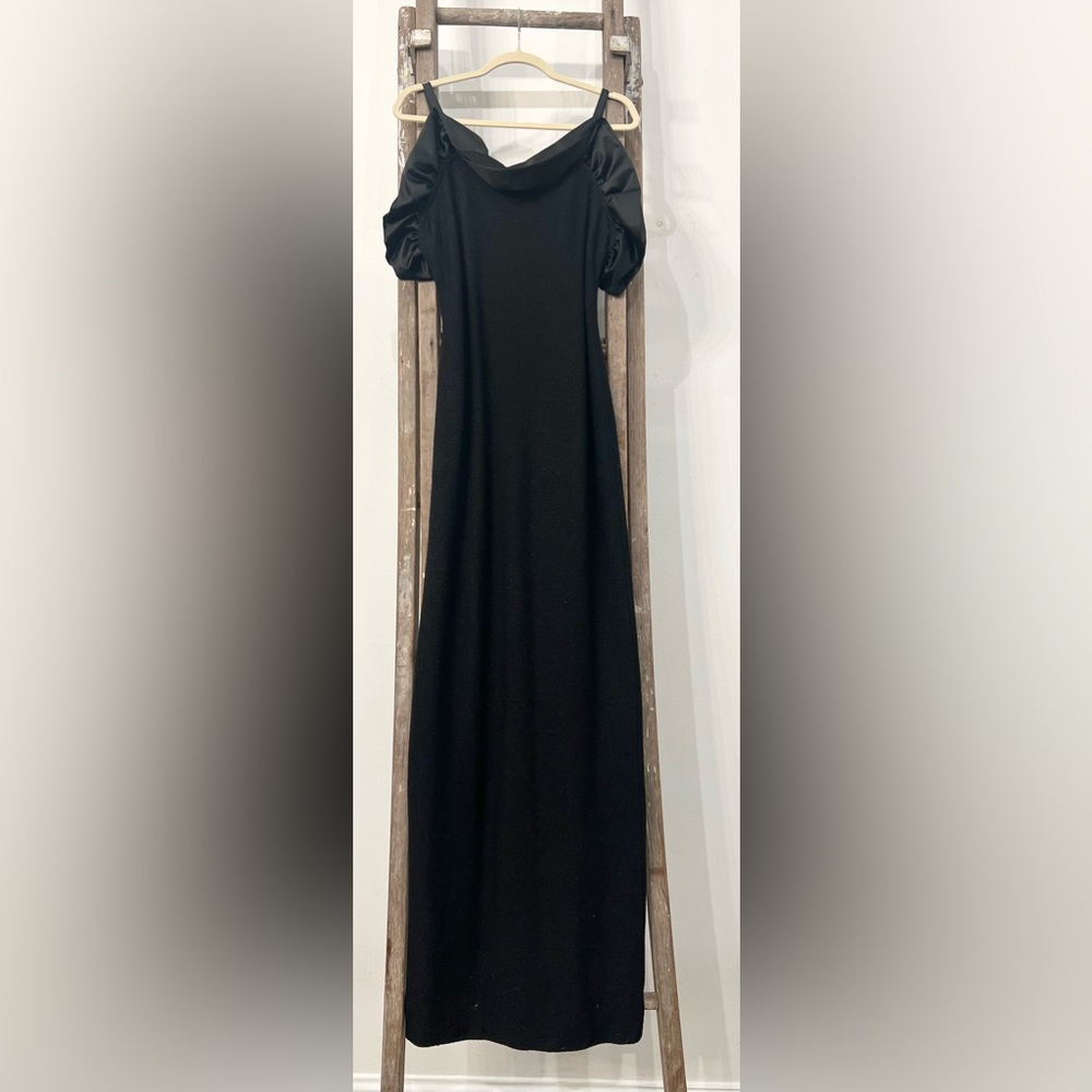 NWT St.John Milano Knit -Silk trim. Caviar/Black in color. Formal Dress With Bow